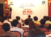 Giữ chân nhân tài