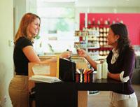 10 câu không nên nói với khách hàng