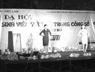 Trang phục nơi công sở: Chuyện không hề nhỏ