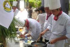 Đầu bếp đang trở thành nghề "dễ sống". 