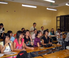 MC không phải là cái máy biết nói 