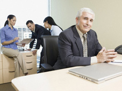 Thu hẹp khoảng cách thế hệ nơi công sở